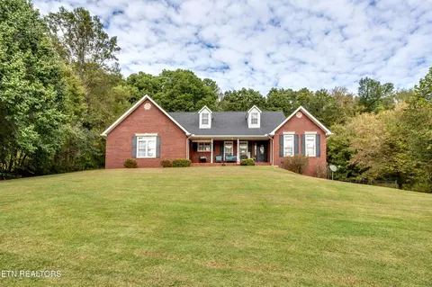 949 Hill St, Jellico, TN 37762