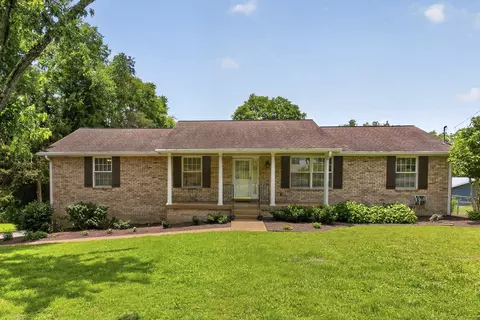 102 Cedar Springs Trl, Hendersonville, TN 37075