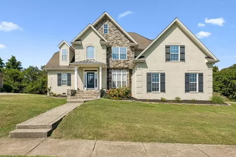 320 Creekside Dr, Lewisburg, TN 37091