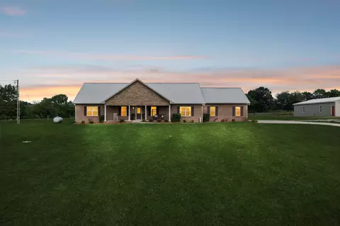 883 Centerville Rd, Lebanon, TN 37087