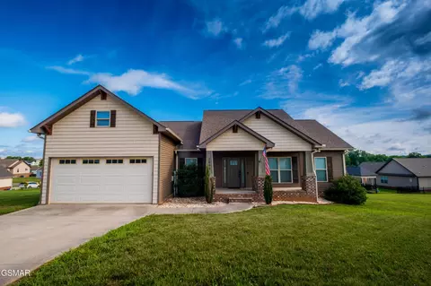 2899 Alden Glenn Ct, Sevierville, TN 37876