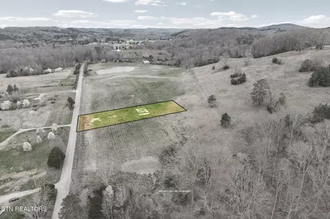 8 N Nopone Valley Rd, Decatur, TN 37322