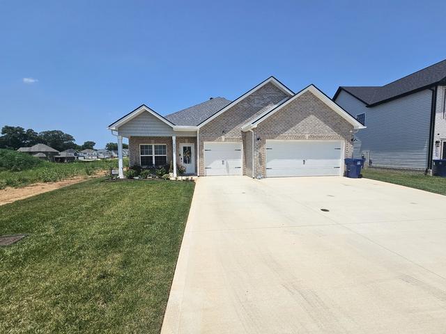 2562 Rafiki Dr, Clarksville, TN 37042