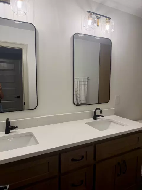 Bath - 5541 Sinclair St, Murfreesboro, TN 37127 photo 12 of 16