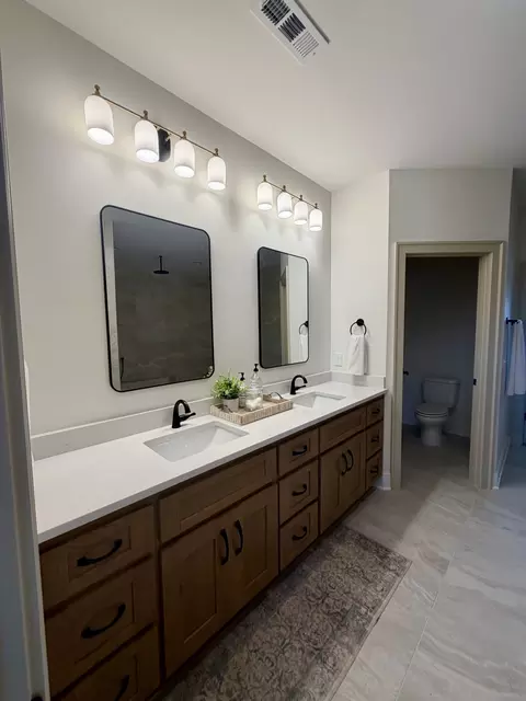 Bath - 5541 Sinclair St, Murfreesboro, TN 37127 photo 4 of 16