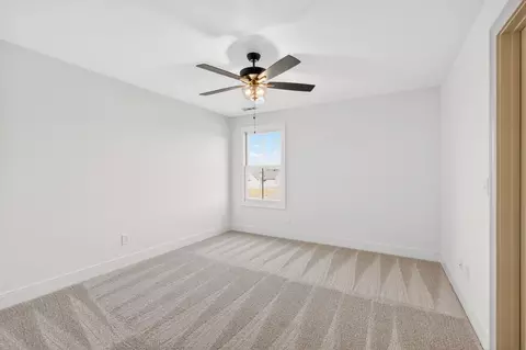 Bedroom - 5541 Sinclair St, Murfreesboro, TN 37127 photo 6 of 11