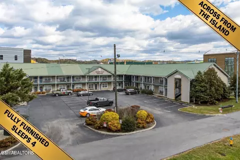2743 Colonial Dr #205, Pigeon Forge, TN 37863