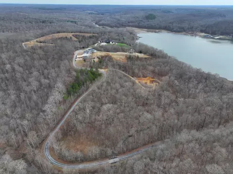 454 River Trace Dr, Dover, TN 37058 photo 2