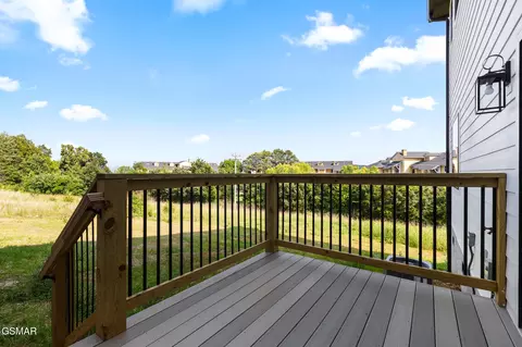 Exterior - 206 Eagle View Dr, Dandridge, TN 37725 photo 13 of 15