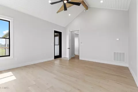 Bedroom - 206 Eagle View Dr, Dandridge, TN 37725 photo 6 of 9