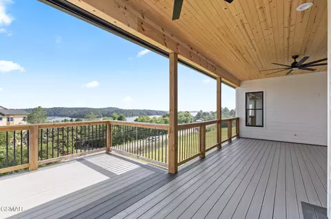 Exterior - 206 Eagle View Dr, Dandridge, TN 37725 photo 7 of 15