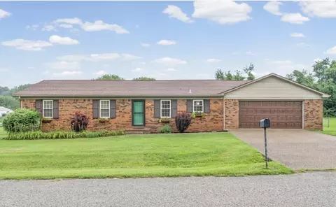 601 Pineridge Dr, Hopkinsville, KY 42240