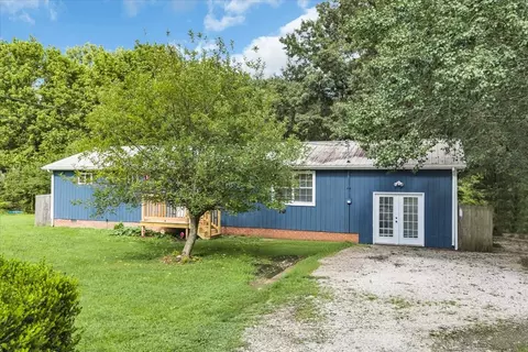 1406 Royal Trl, Manchester, TN 37355