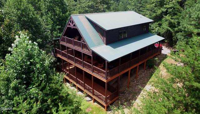 2705 Sawmill Branch Dr, Sevierville, TN 37862