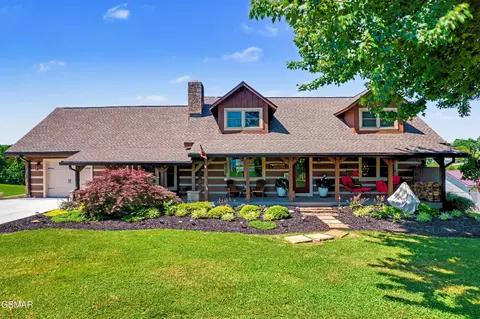 1116 Lake Ridge Dr, Dandridge, TN 37725