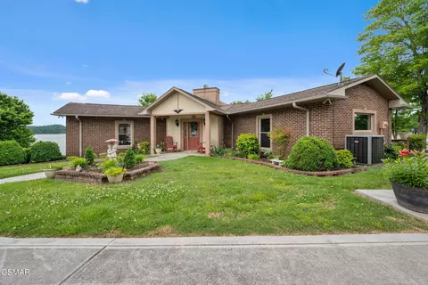 901 Lake Smoky Rd, Sevierville, TN 37876