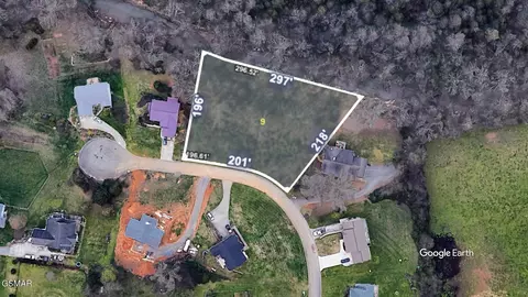 9 Aaron Ct, Sevierville, TN 37876