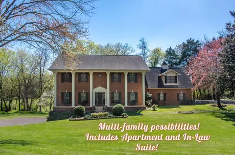 228 Evergreen Dr, Sevierville, TN 37862