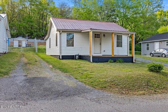 925 Lang St SE, Cleveland, TN 37311