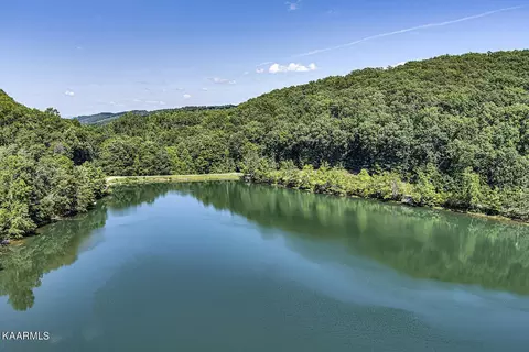 748 Laurel Lake Cir, Madisonville, TN 37354