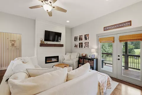 58 Harbor Pt, Lebanon, TN 37087