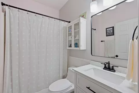 Bath - 3701 Ivanora Dr, Spring Hill, TN 37174 photo 3 of 3