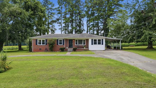30 W Prospect Rd, Fayetteville, TN 37334