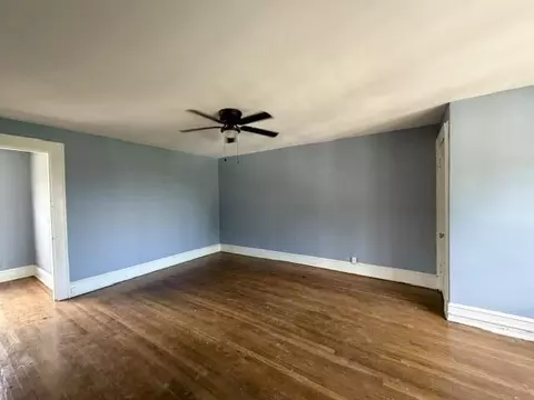 Living - 2325 E 03rd, Chattanooga, TN 37404 photo 6 of 7