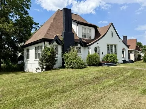 Exterior - 2325 E 03rd, Chattanooga, TN 37404 photo 7 of 7