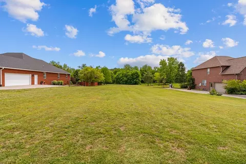 416 Plantation Blvd, Lebanon, TN 37087