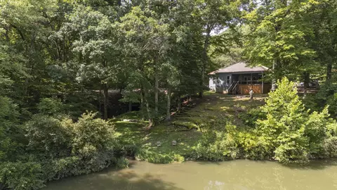 4280 Buffalo Rd, Hohenwald, TN 38462