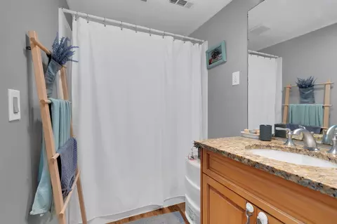 Bath - 408 Spring St, Monteagle, TN 37356 photo 2 of 5