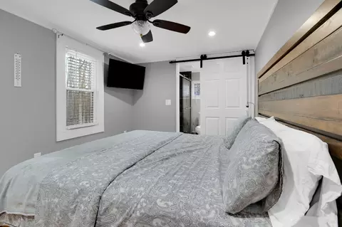 Bedroom - 408 Spring St, Monteagle, TN 37356 photo 7 of 9