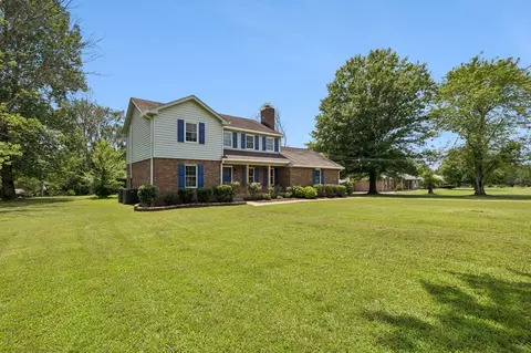 239 Southwinds Dr, Hermitage, TN 37076