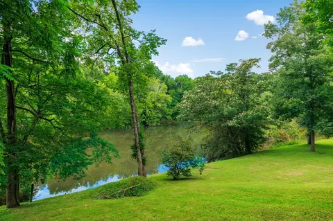 408 Westwood Dr, Mcminnville, TN 37110