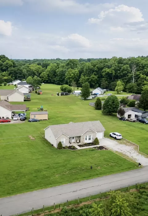 1013 S Tidwell Rd, Bon Aqua, TN 37025