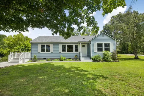 635 Dotsonville Rd, Clarksville, TN 37042