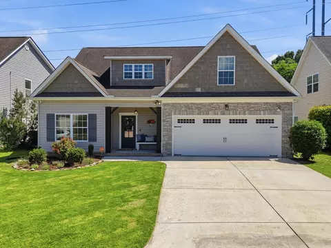 2530 Waterhaven Dr, Chattanooga, TN 37406