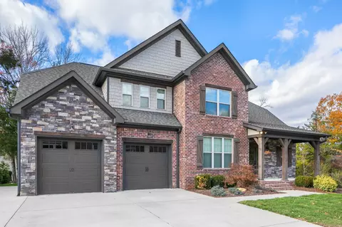 7247 Gregory Dr, Ooltewah, TN 37363 photo 3