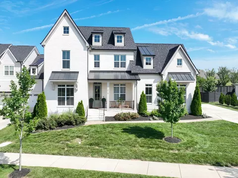 1015 Wetzel Dr, Franklin, TN 37064