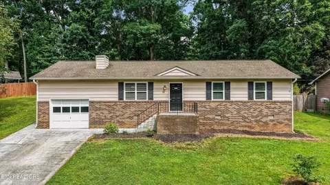 10725 Bell Valley Dr, Knoxville, TN 37934