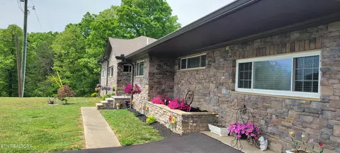 115 Jones Ln, Clinton, TN 37716