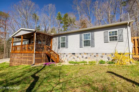 153 Powder House Rd, Clinton, TN 37716