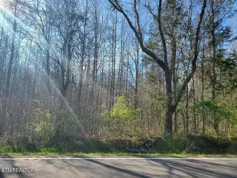 7 Highway 304, Decatur, TN 37322