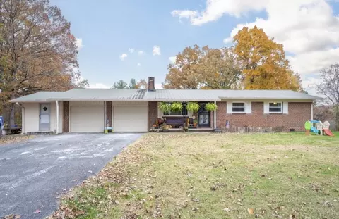 844 Miller Rd, Signal Mountain, TN 37377