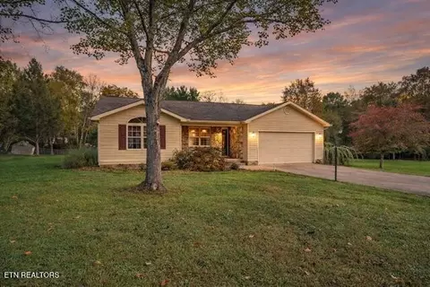 239 Golden Brook Dr, Crossville, TN 38555
