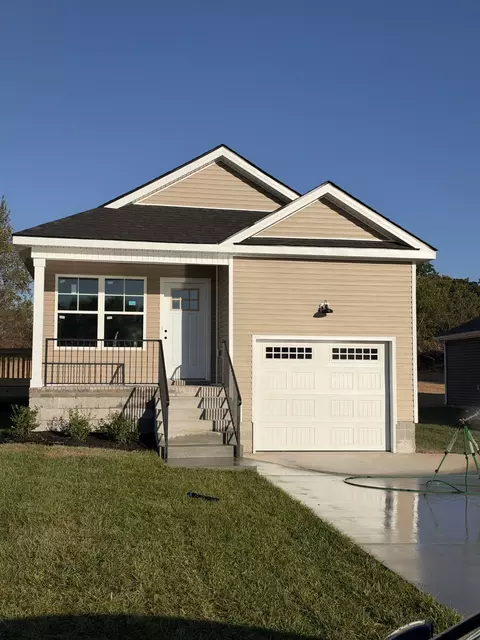 122 Alabama Ave, Oak Grove, KY 42262