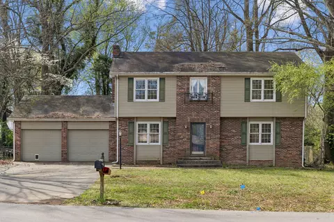 837 Edgefield Way, Bowling Green, KY 42104