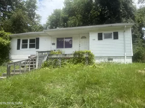 108 Jasper Ln, Oak Ridge, TN 37830