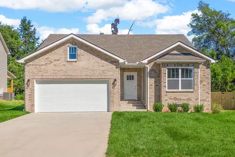 1220 Iris Glen Dr, Clarksville, TN 37042